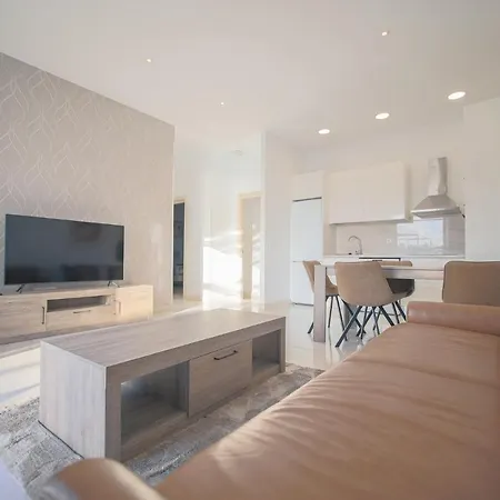 Atlantico Plaza 1a - 3 Beds - 2 Baths Lejlighed