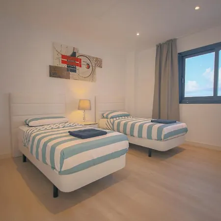 Atlantico Plaza 1a - 3 Beds - 2 Baths Lejlighed *